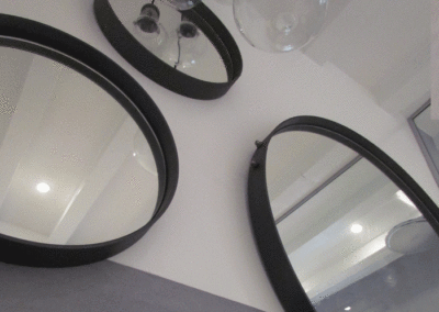 miroir rond en métal