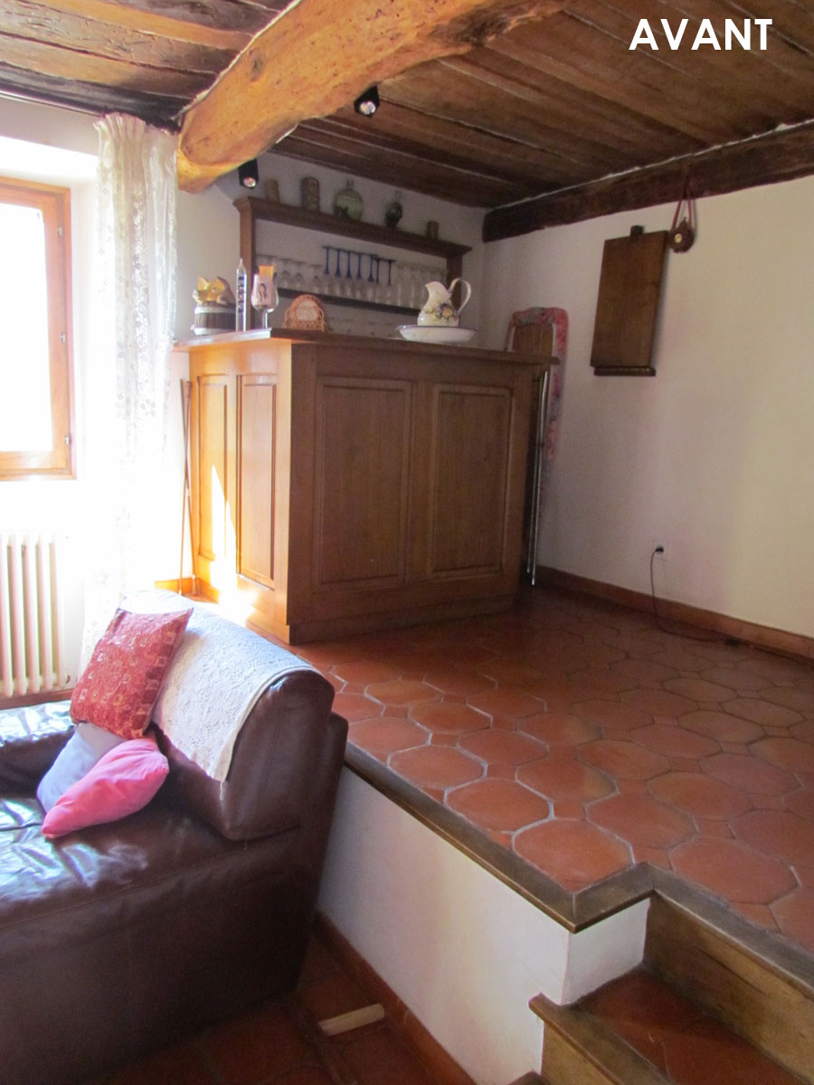 the mezzanine of the living room before the works